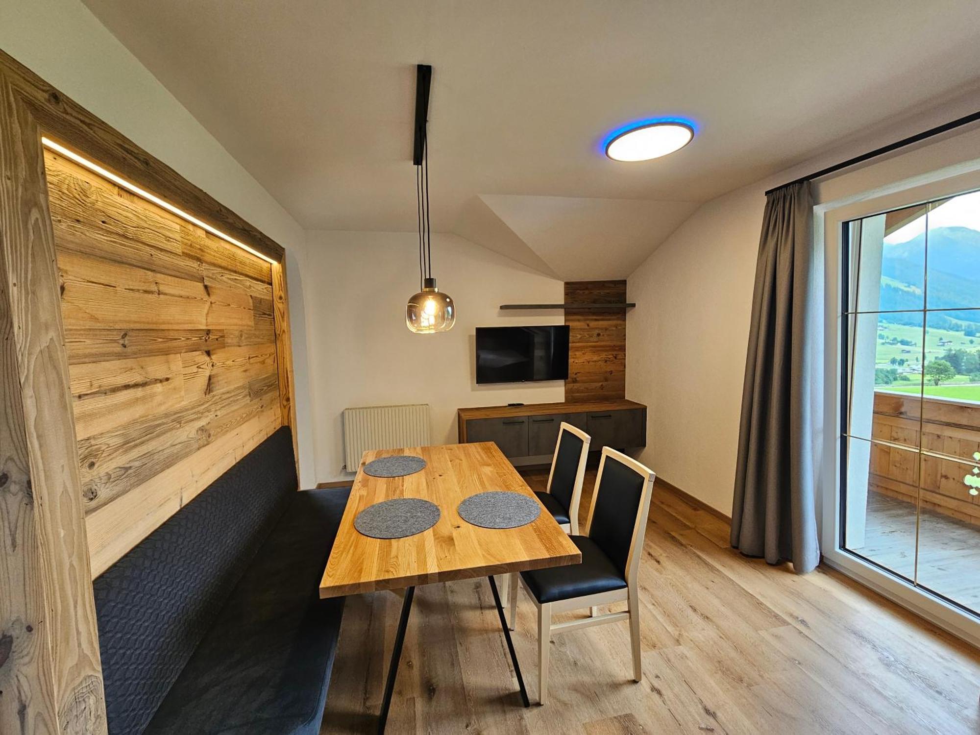 Roasthof Apartments Neustift im Stubaital Exterior photo